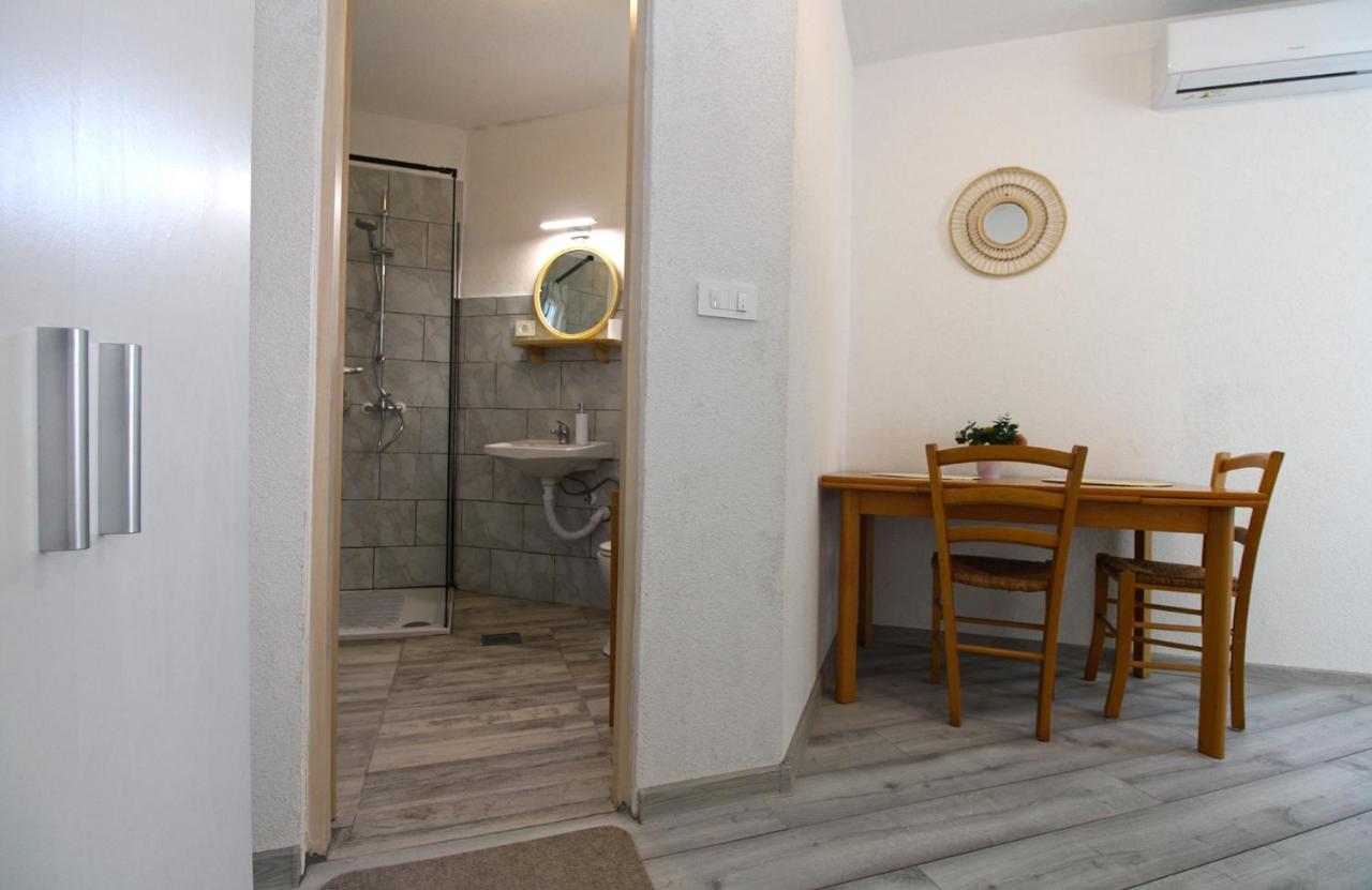 Apartment Josip 1649 Fazana Exterior photo