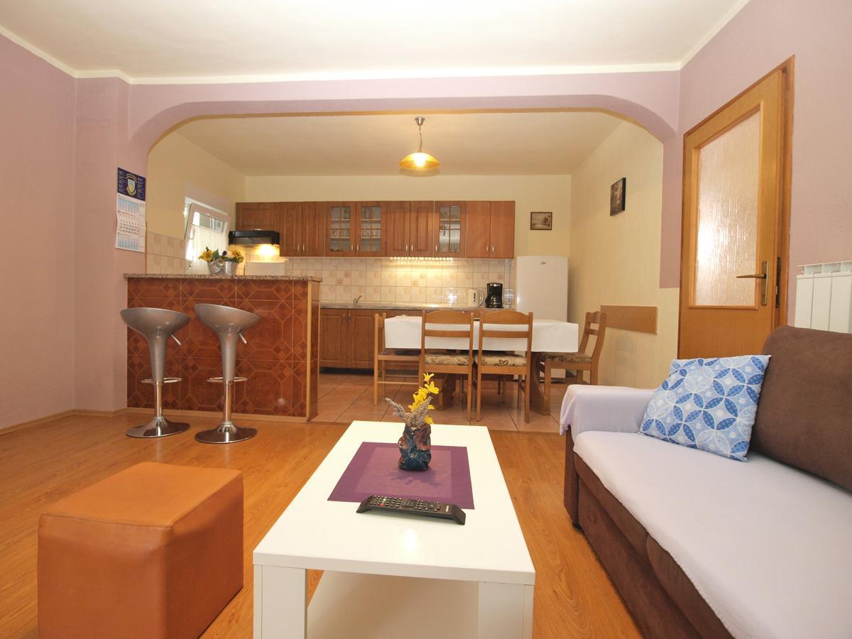 Apartment Josip 1649 Fazana Exterior photo