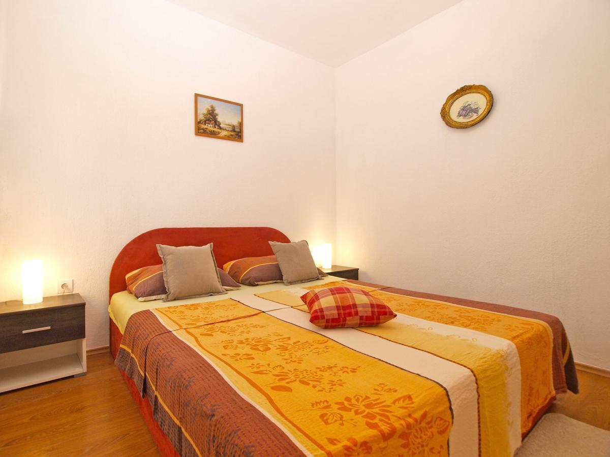 Apartment Josip 1649 Fazana Exterior photo