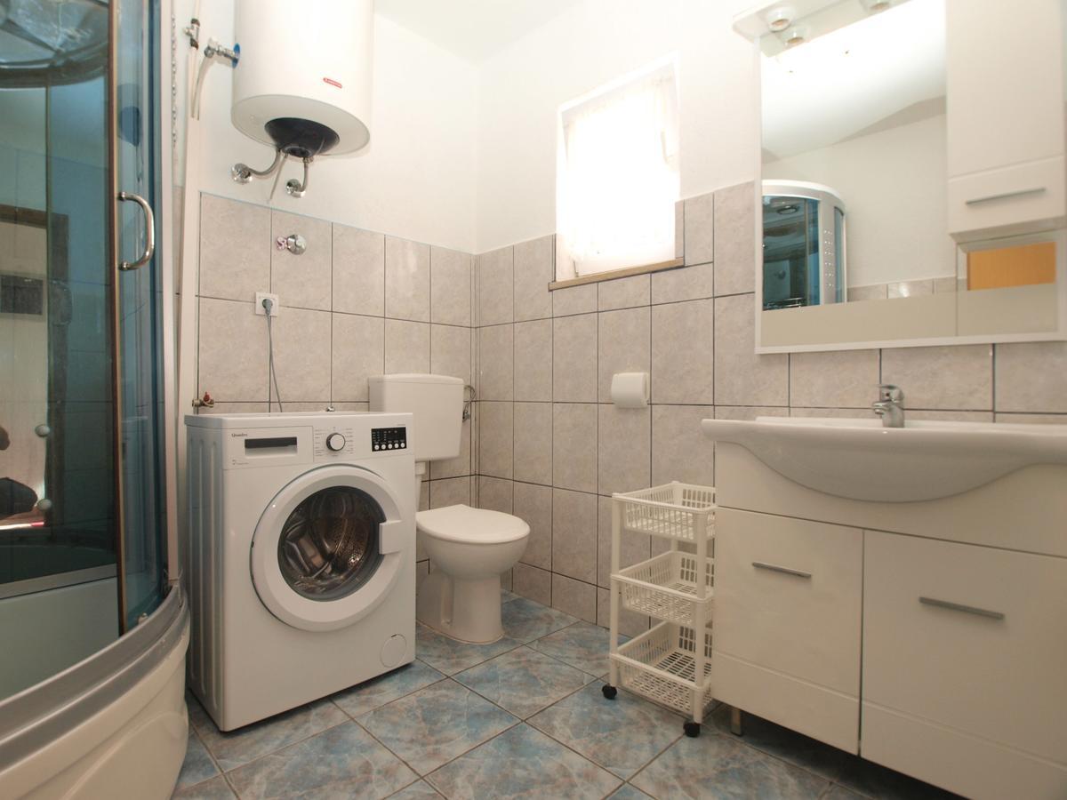Apartment Josip 1649 Fazana Exterior photo